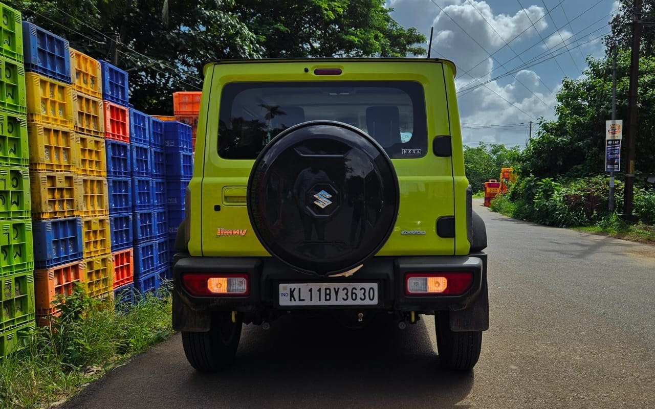 maruti suzuki jimny rear